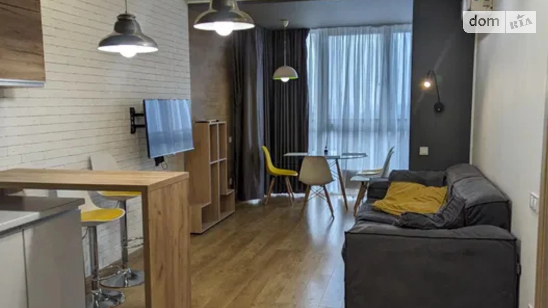 Продается 1-комнатная квартира 51 кв. м в Киеве, ул. Анатолия Петрицкого - фото 2