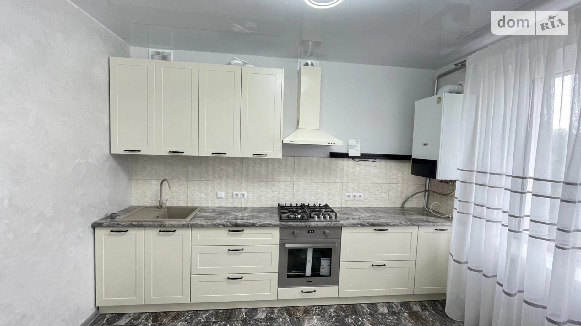 Продается 3-комнатная квартира 93 кв. м в Ивано-Франковске, цена: 105000 $ - фото 2