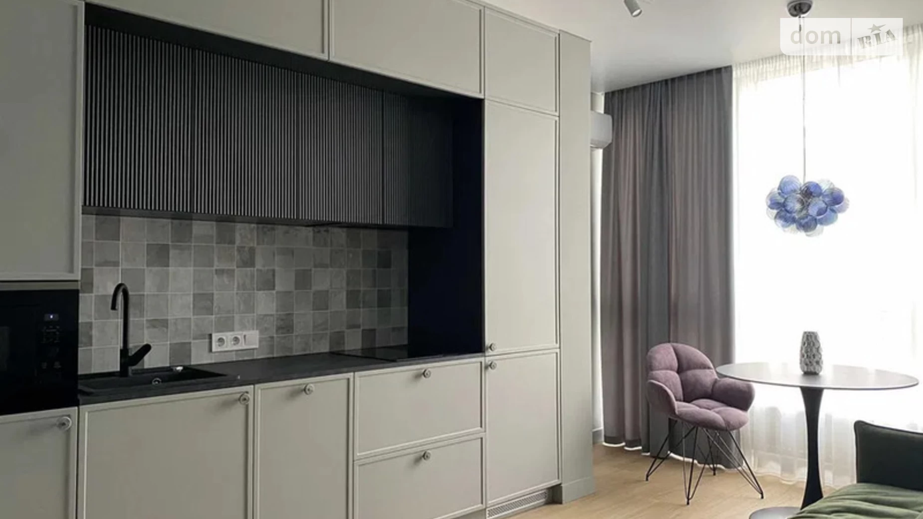 Продается 1-комнатная квартира 42 кв. м в Киеве, ул. Ревуцкого, 40Б - фото 2