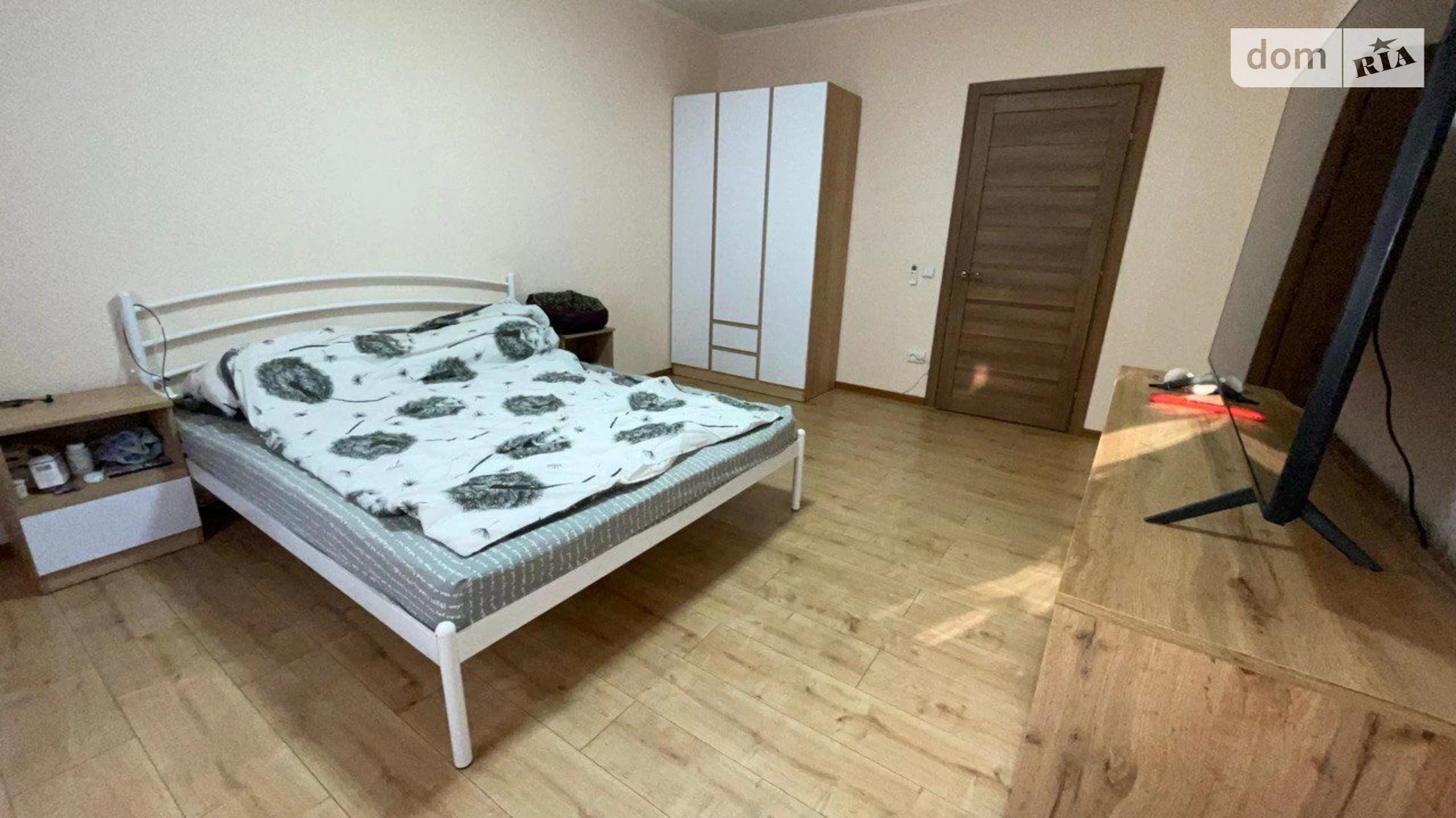 Продается 2-комнатная квартира 75 кв. м в Киеве, ул. Ревуцкого, 54 - фото 3