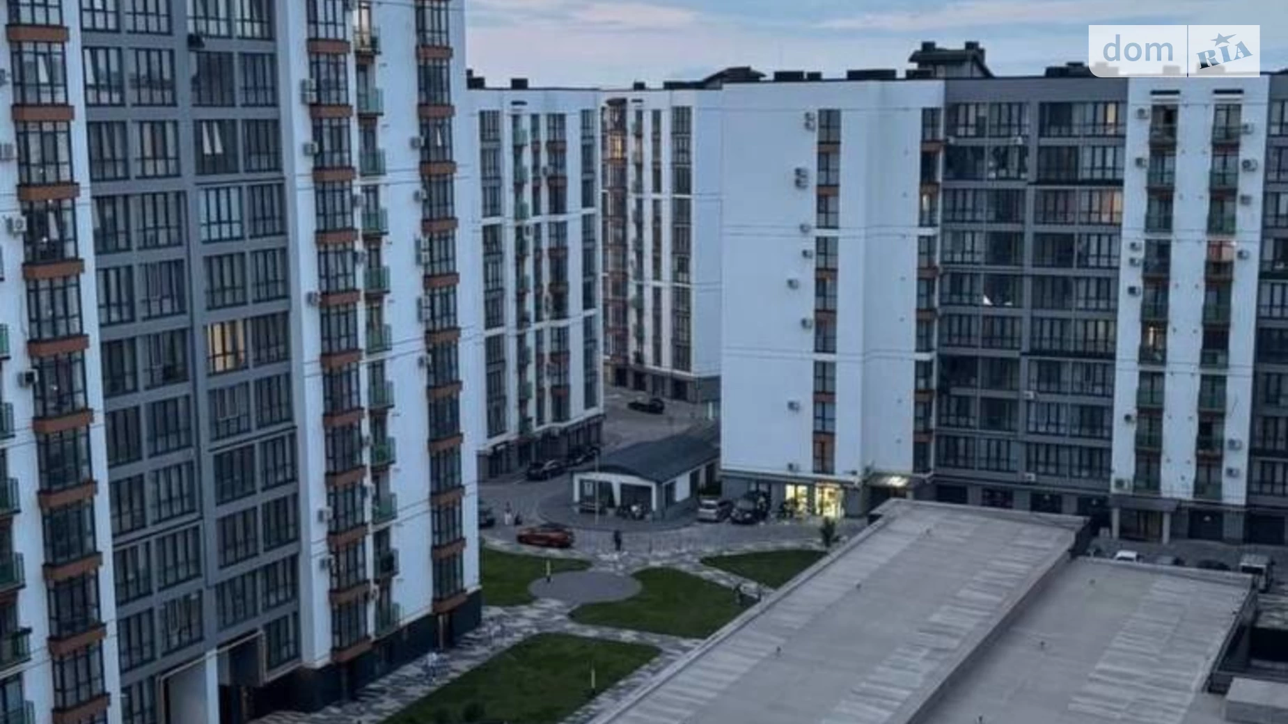 Продается 2-комнатная квартира 65.5 кв. м в Ивано-Франковске, ул. Гетьмана Ивана Мазепы - фото 2