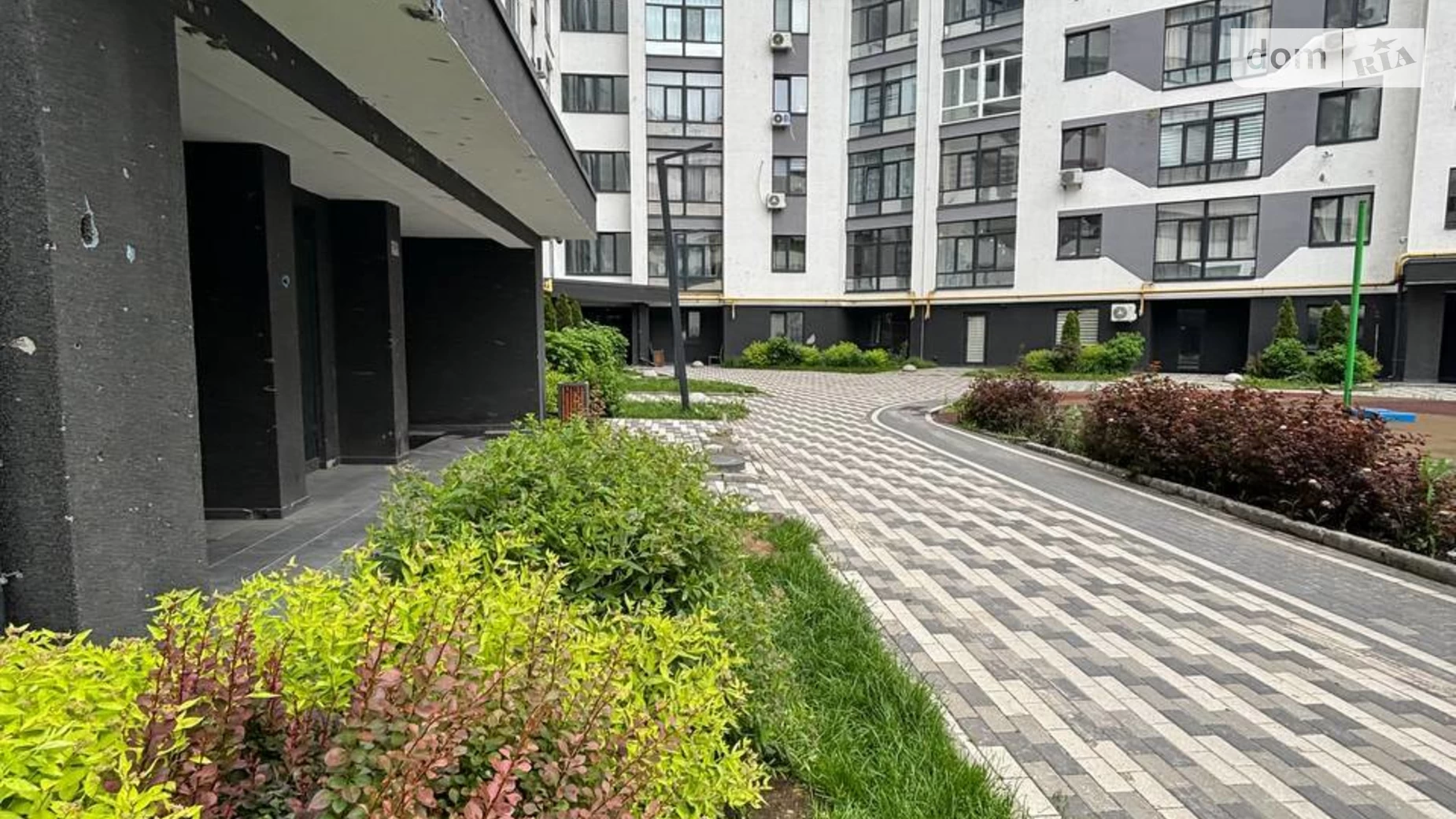 Продається 1-кімнатна квартира 40 кв. м у Гостомелі, вул. Мисливська, 24 корпус 1 - фото 2