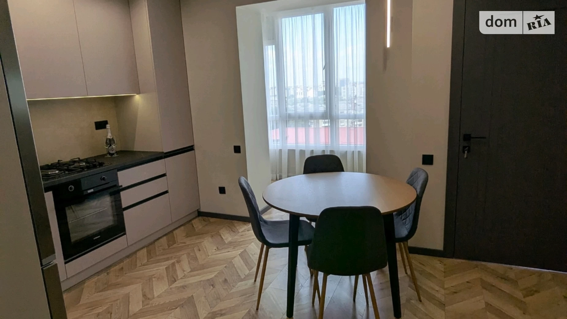 Продается 1-комнатная квартира 44 кв. м в Ивано-Франковске, ул. Довженко А., 21 - фото 2