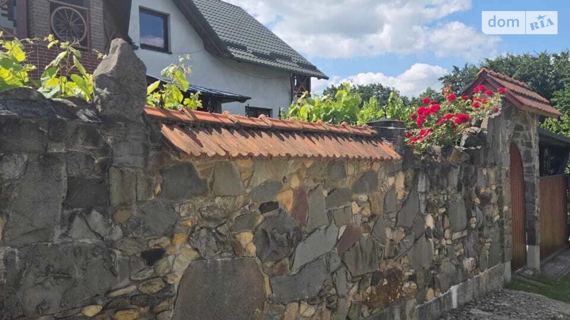 Продается дом на 2 этажа 283.2 кв. м с мансардой, цена: 160000 € - фото 3