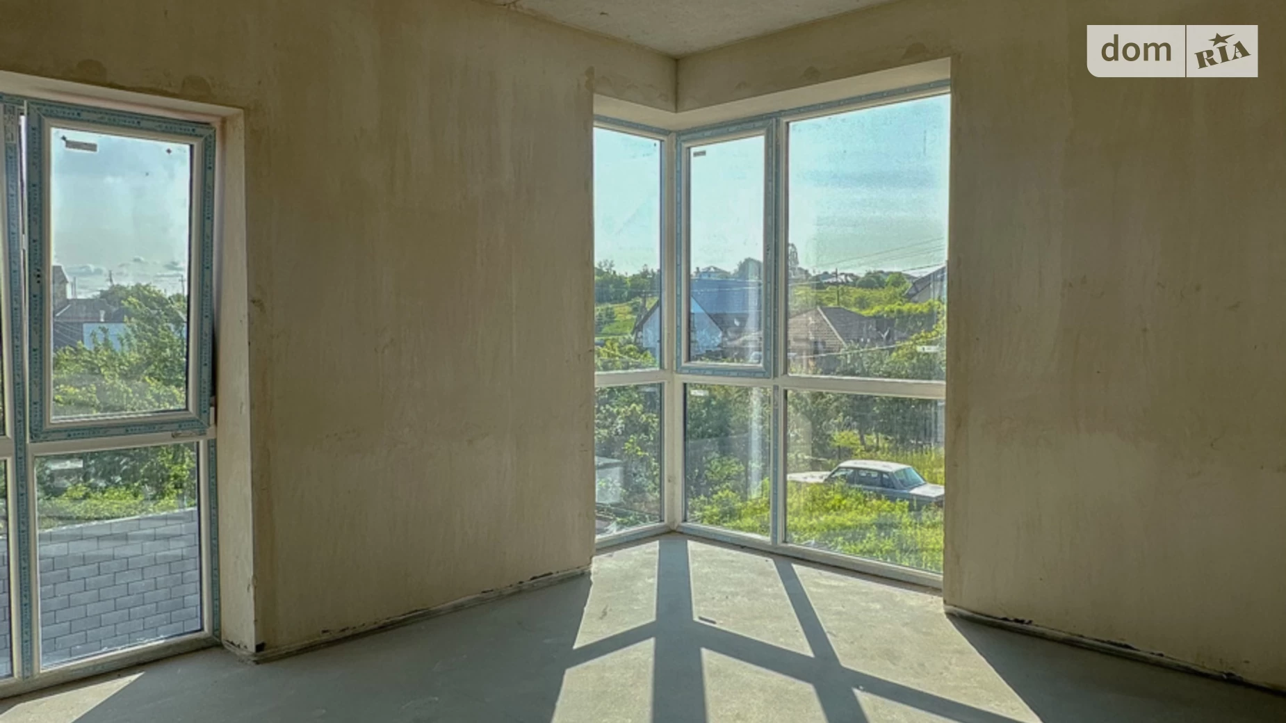 Продается 1-комнатная квартира 50 кв. м в Ровно, ул. Красногорская, 26 - фото 2