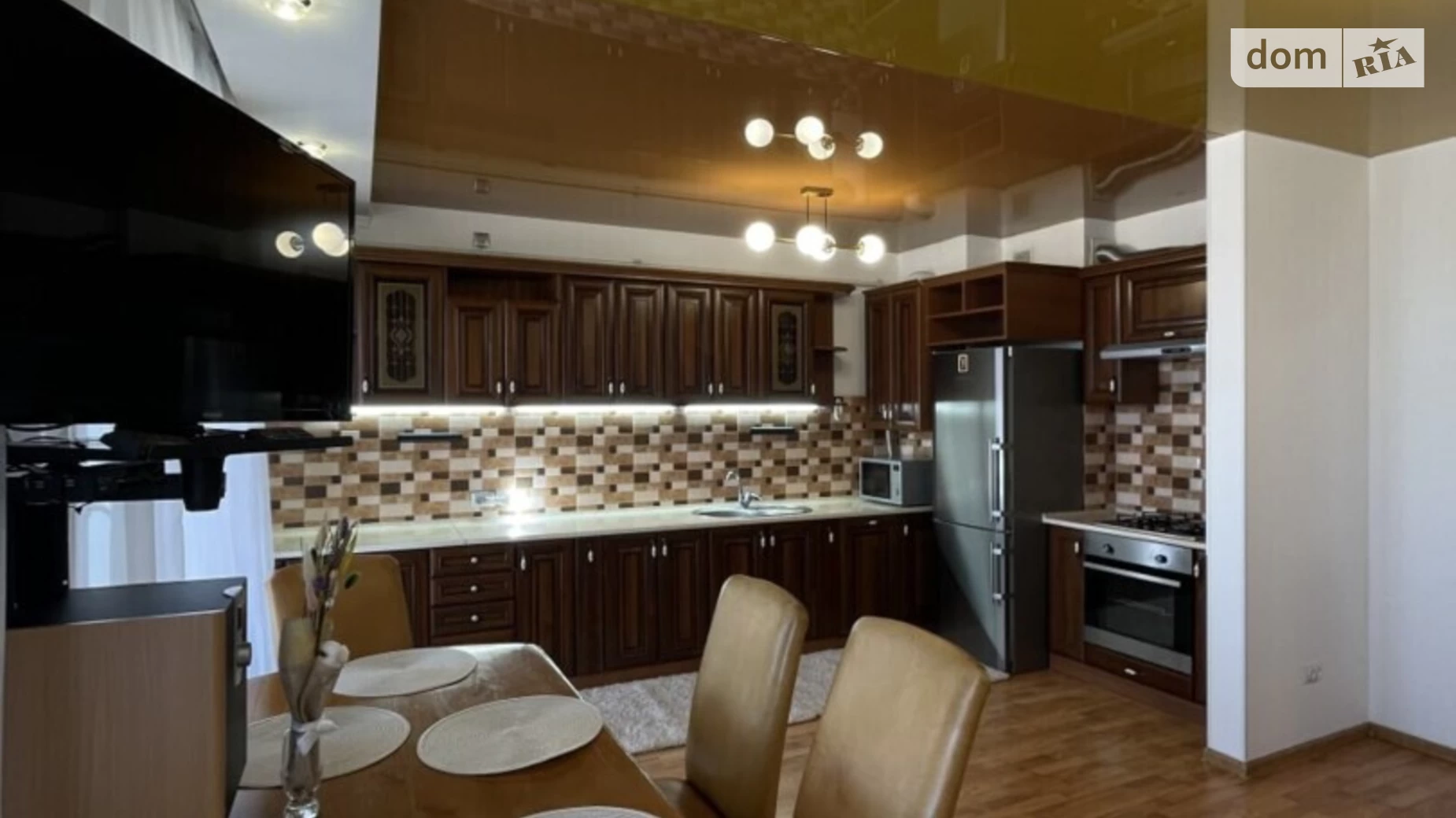 Здається в оренду 3-кімнатна квартира 99.13 кв. м у, цена: 690 $ - фото 3