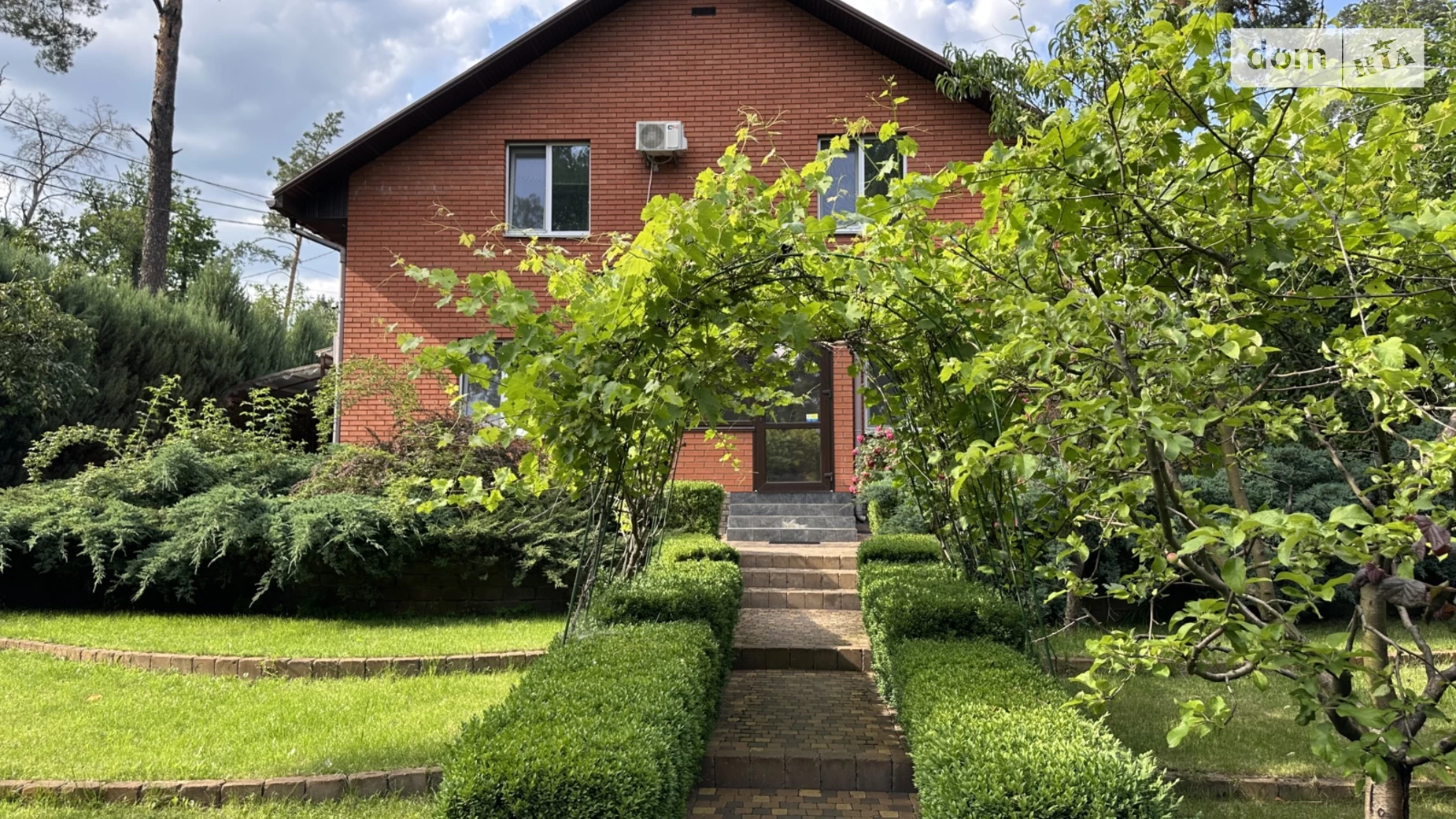 Продается дом на 2 этажа 170 кв. м с участком, цена: 195000 $ - фото 2