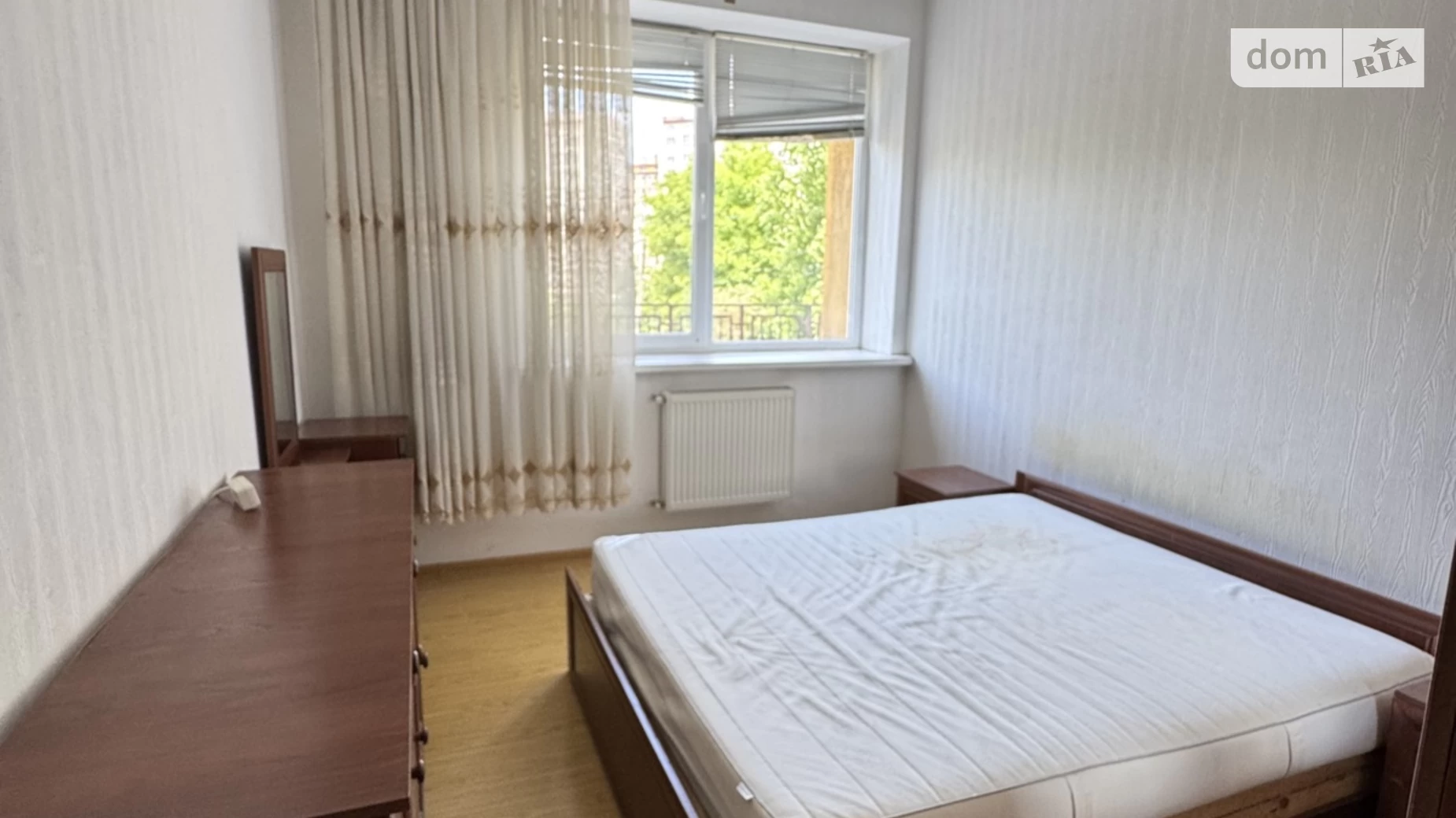 Продается 3-комнатная квартира 78 кв. м в Черновцах, ул. Шухевича Романа - фото 4