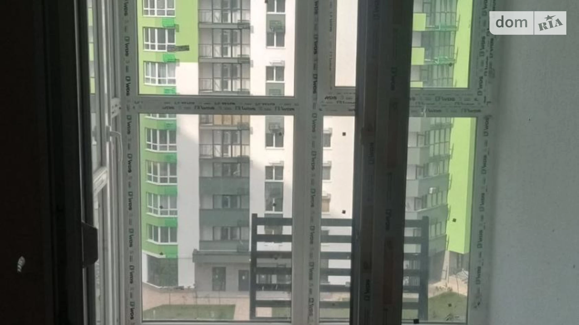 Продается 1-комнатная квартира 44 кв. м в Киеве, ул. Ивана Выговского(Маршала Гречко) - фото 2