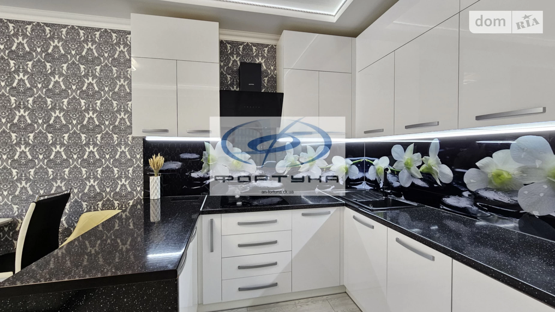 Продається 2-кімнатна квартира 71 кв. м у Черкасах, вул. Гоголя, 261/1 - фото 3