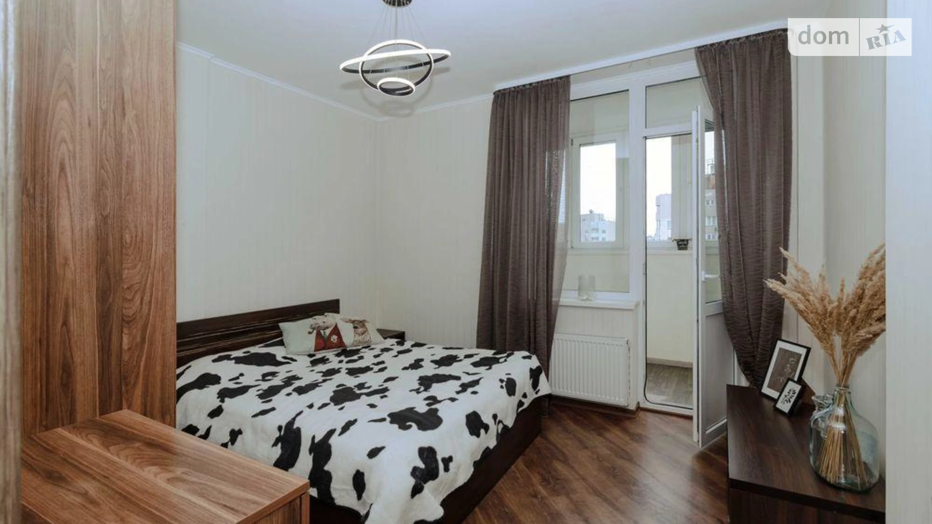 Продається 2-кімнатна квартира 55.7 кв. м у Києві, вул. Урлівська, 23А - фото 2