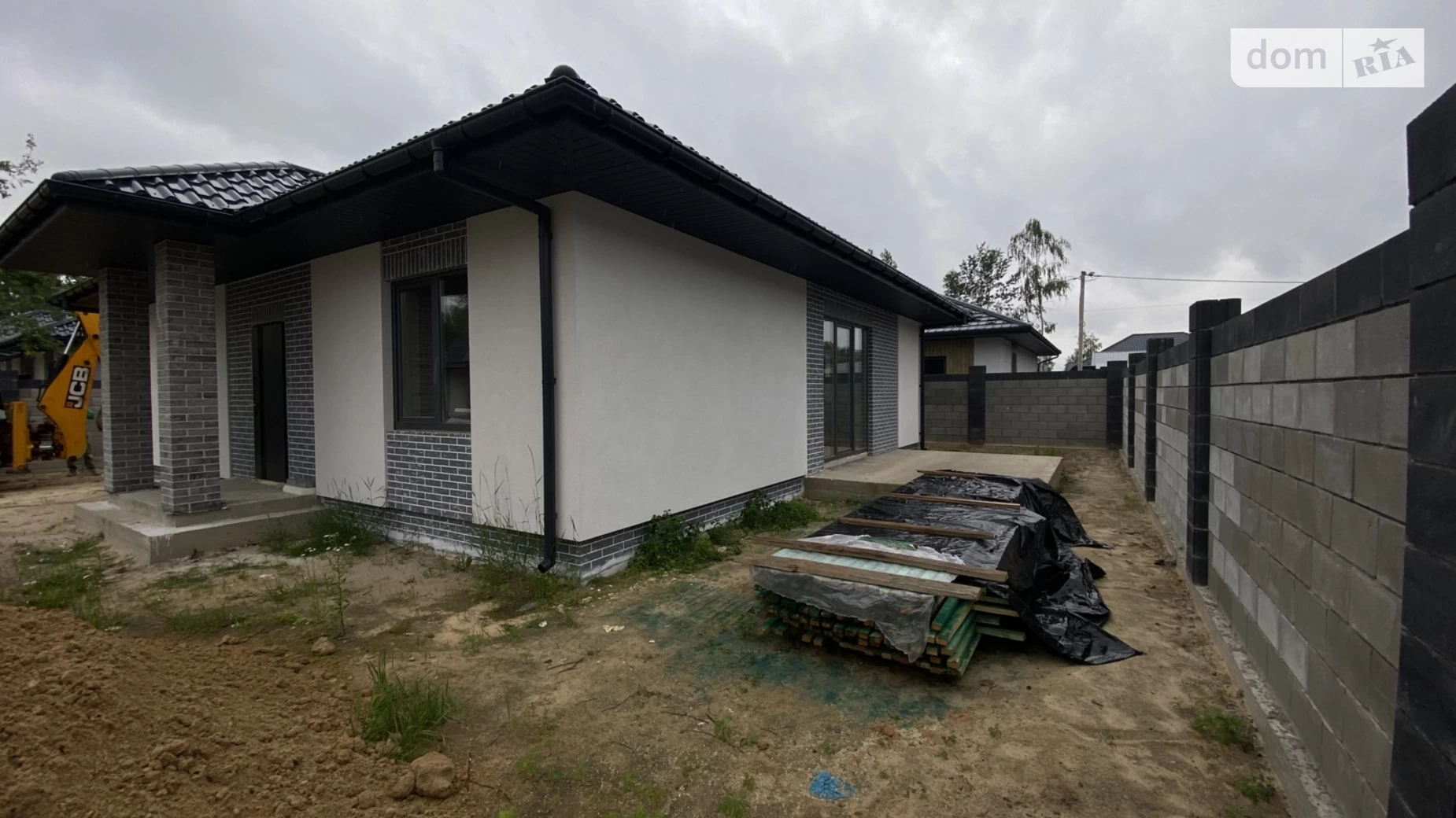 Продается одноэтажный дом 100 кв. м с верандой, цена: 80000 $ - фото 2