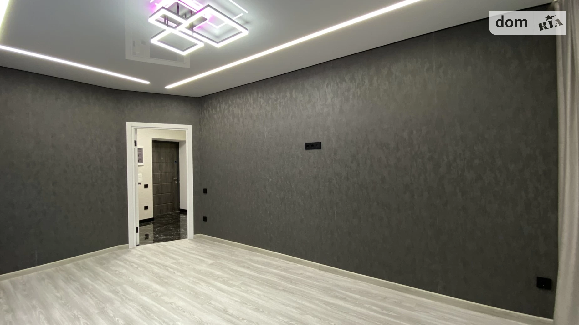 Продается 1-комнатная квартира 45 кв. м в Ивано-Франковске, цена: 61999 $ - фото 4