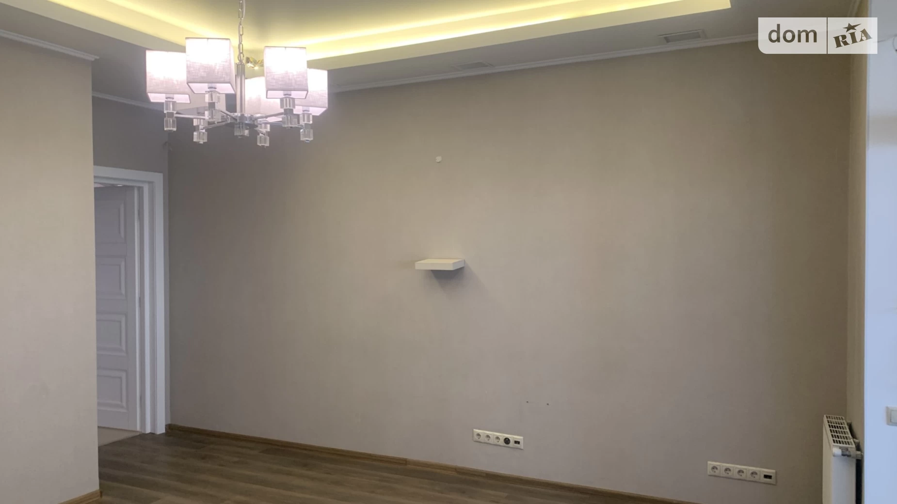Сдается в аренду офис 124 кв. м в бизнес-центре, цена: 1200 $ - фото 2