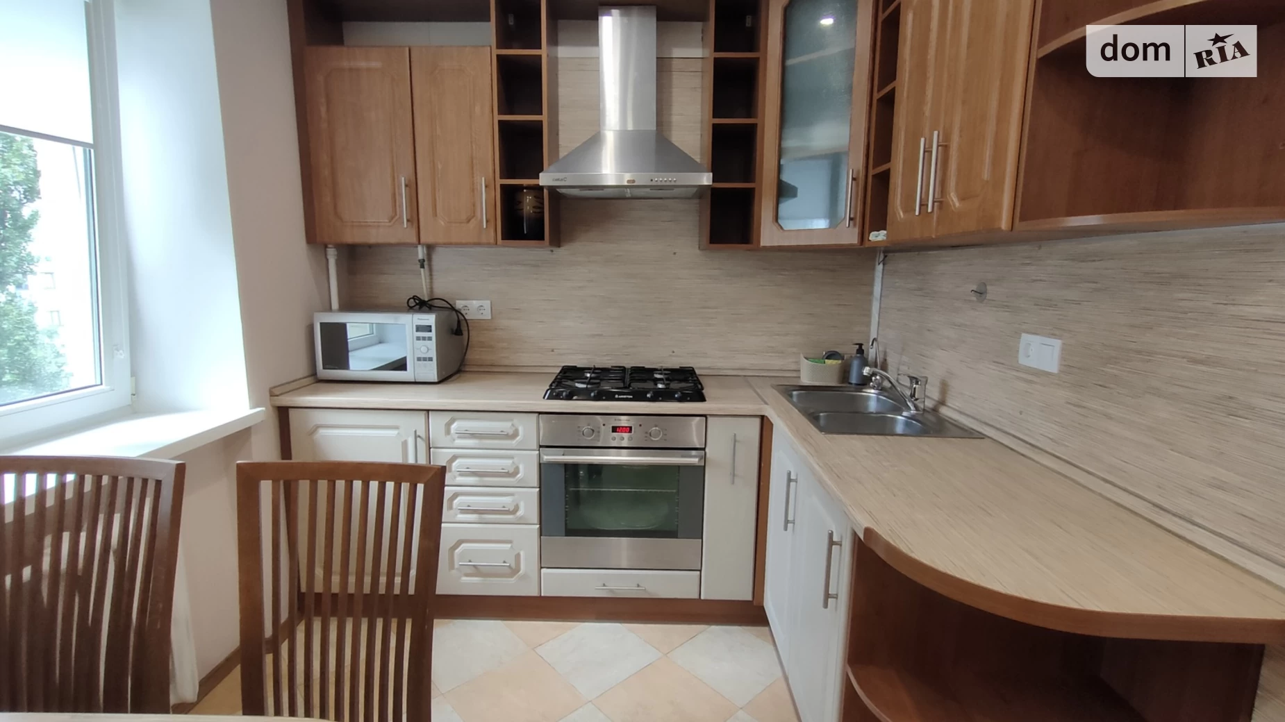 Продается 2-комнатная квартира 45 кв. м в Киеве, ул. Маккейна Джона, 9 - фото 2