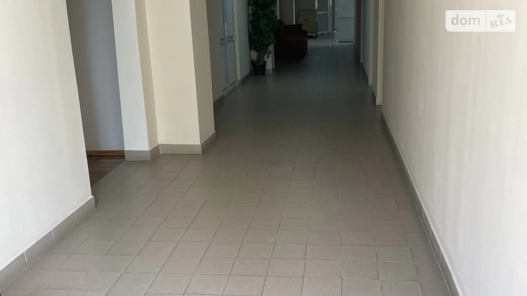 Сдается в аренду офис 19 кв. м в бизнес-центре, цена: 4500 грн - фото 2