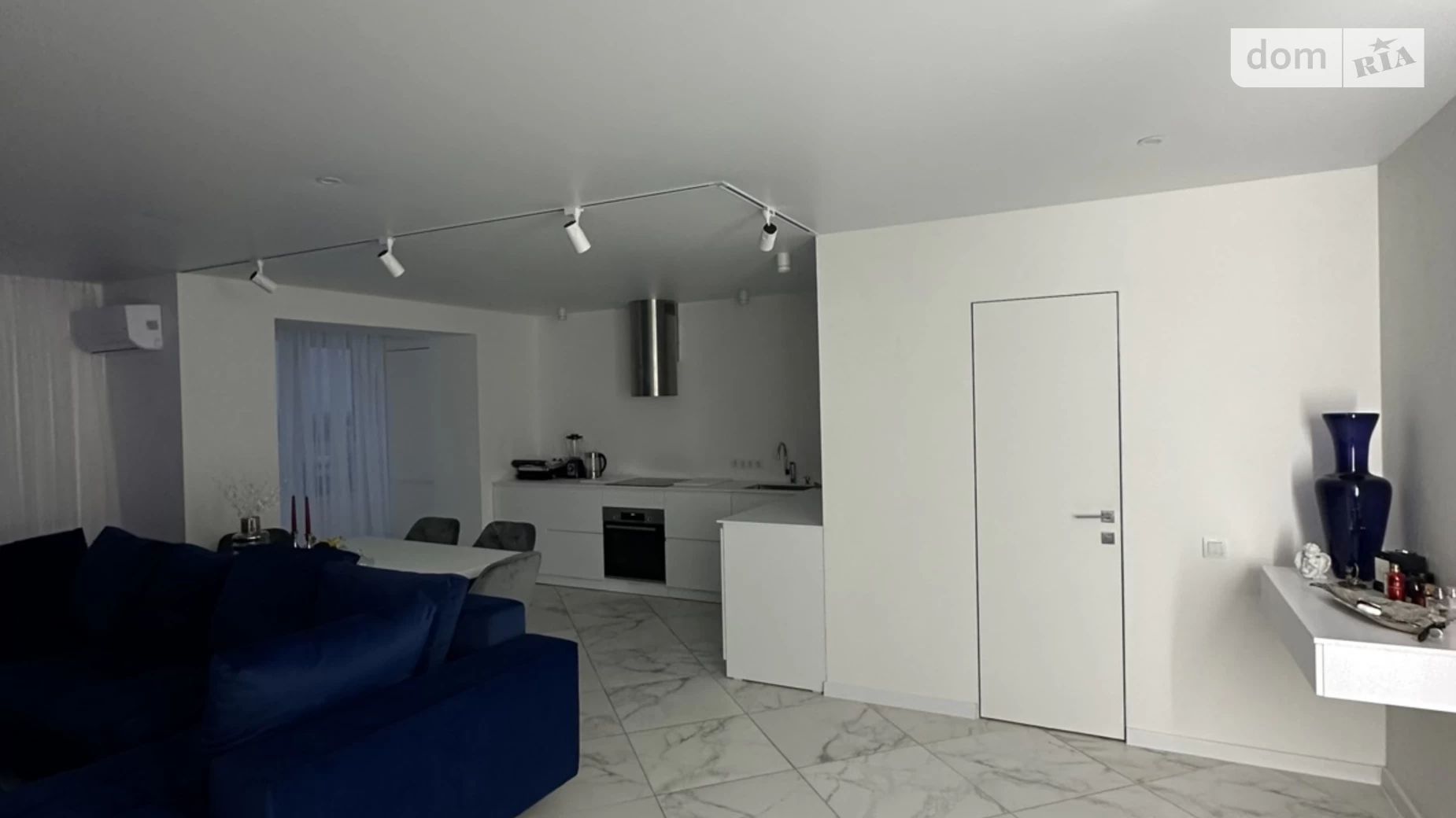 Продается 2-комнатная квартира 70 кв. м в Полтаве, ул. Маяковского, 3 - фото 2