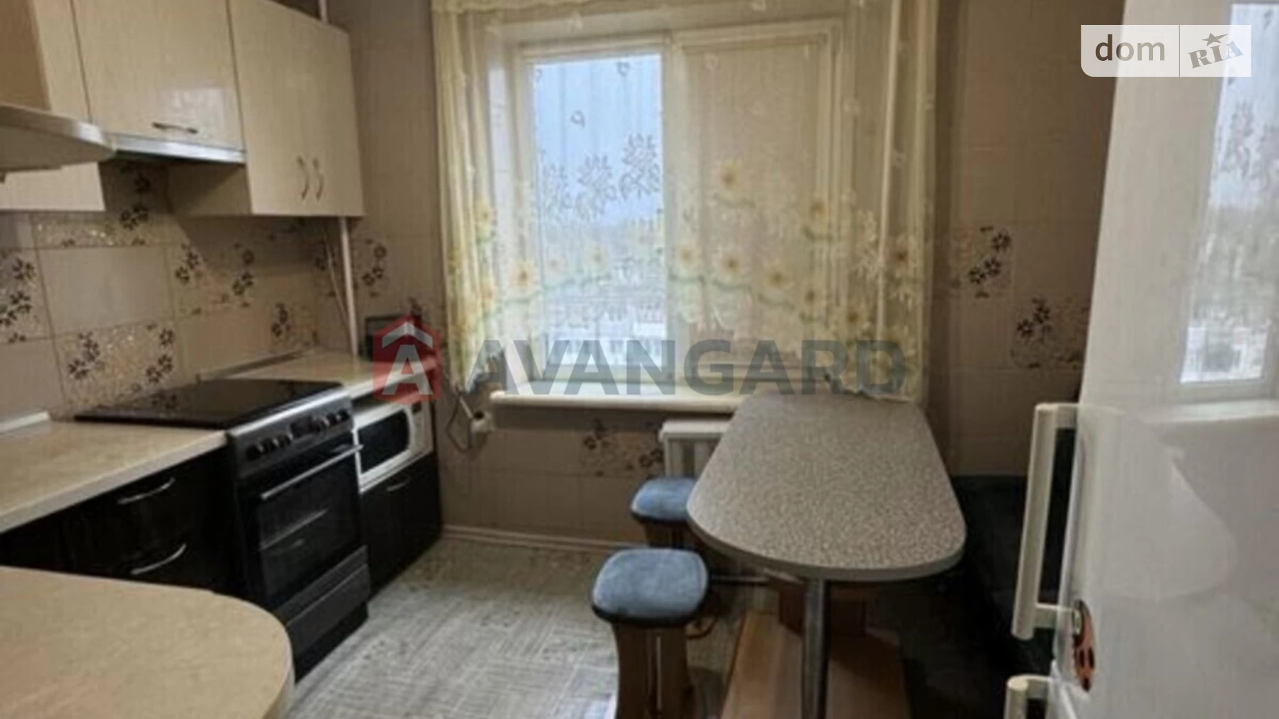 3-комнатная квартира 69 кв. м в Запорожье, ул. Чумаченко - фото 3
