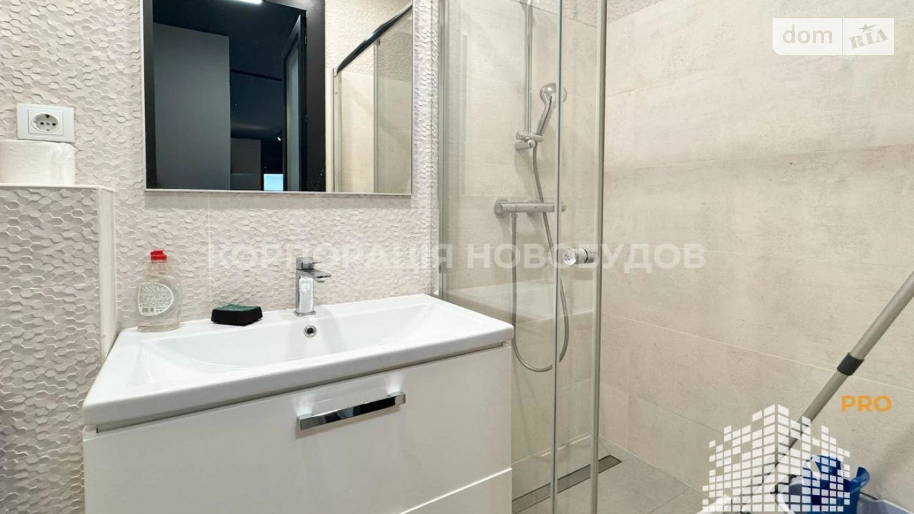 Сдается в аренду офис 100 кв. м в бизнес-центре, цена: 1500 $ - фото 4