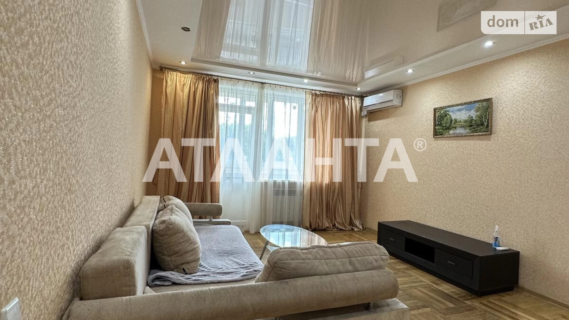 Продается 3-комнатная квартира 67 кв. м в Одессе, Фонтанская дор. - фото 2