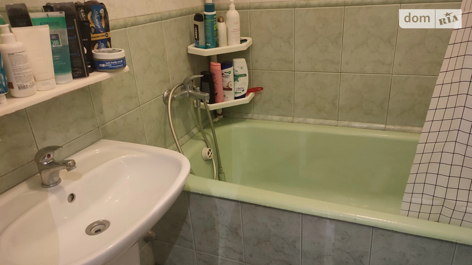 Продается 3-комнатная квартира 63 кв. м в Черновцах, бул. Героев Крут - фото 4