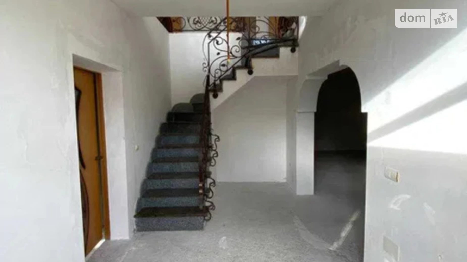 Продается дом на 2 этажа 150 кв. м с гаражом, цена: 90000 € - фото 5