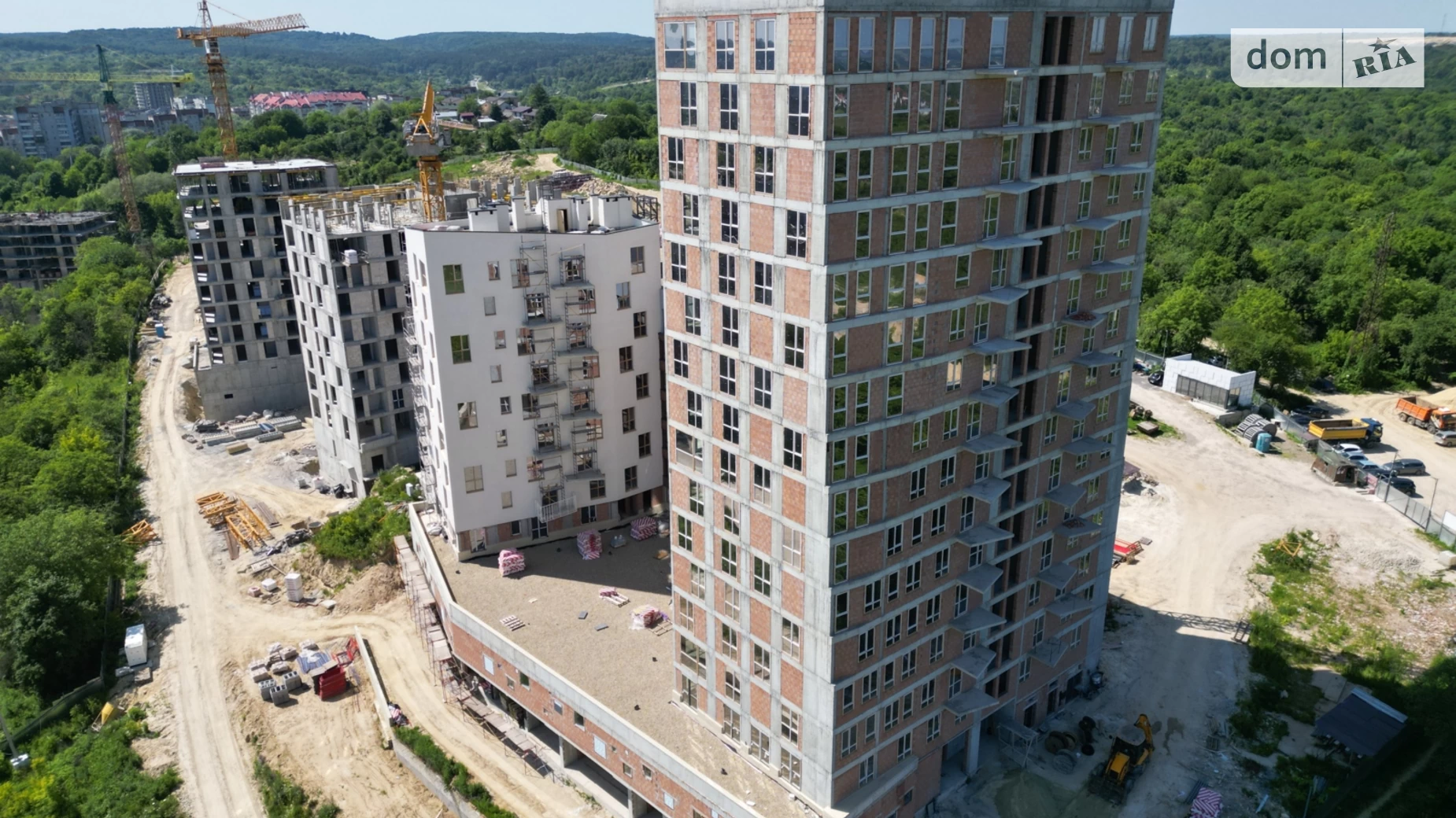 Продается 1-комнатная квартира 38 кв. м в Львове, ул. Щурата - фото 2