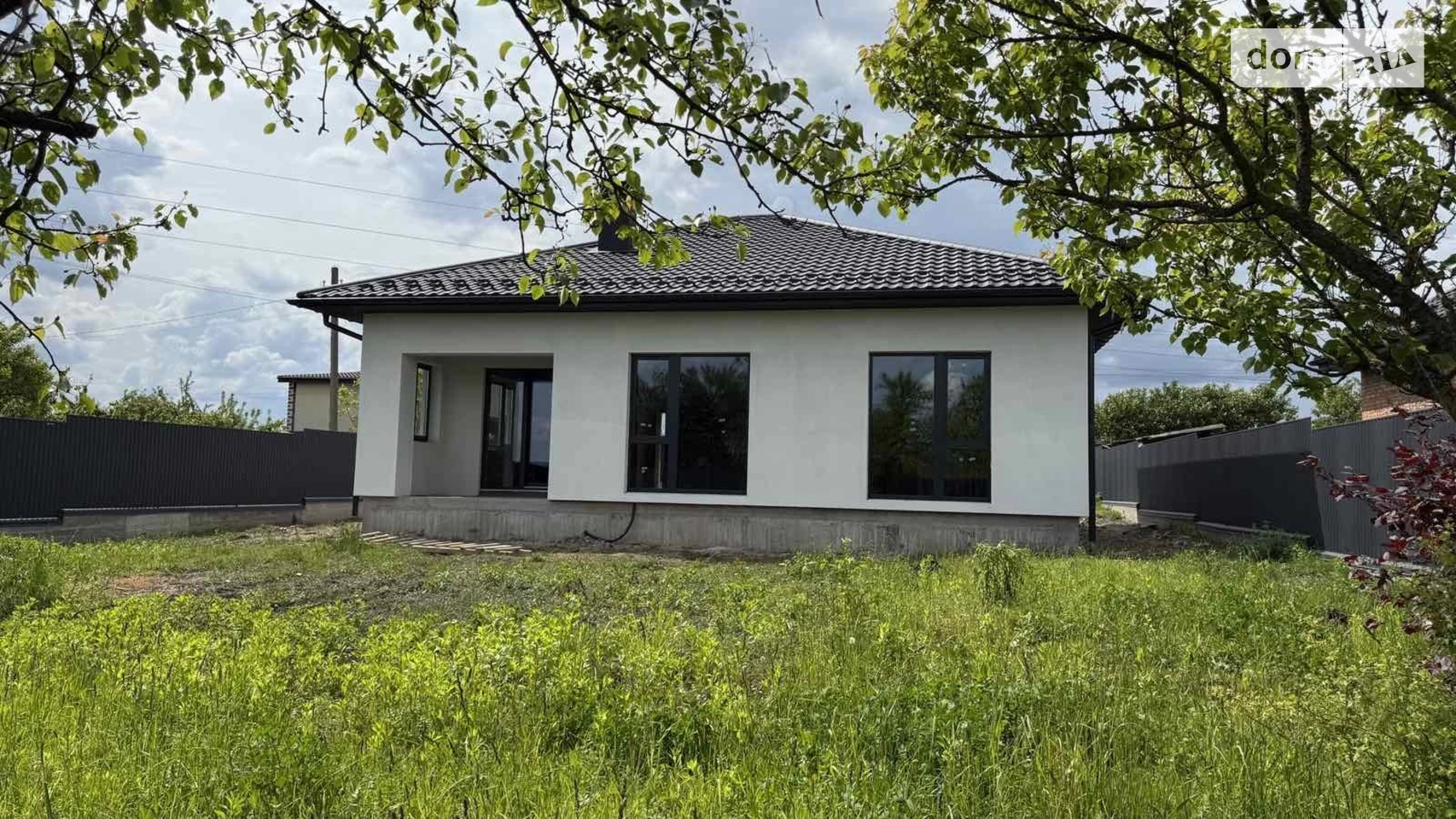 Продается одноэтажный дом 120 кв. м с садом, цена: 122000 $ - фото 2