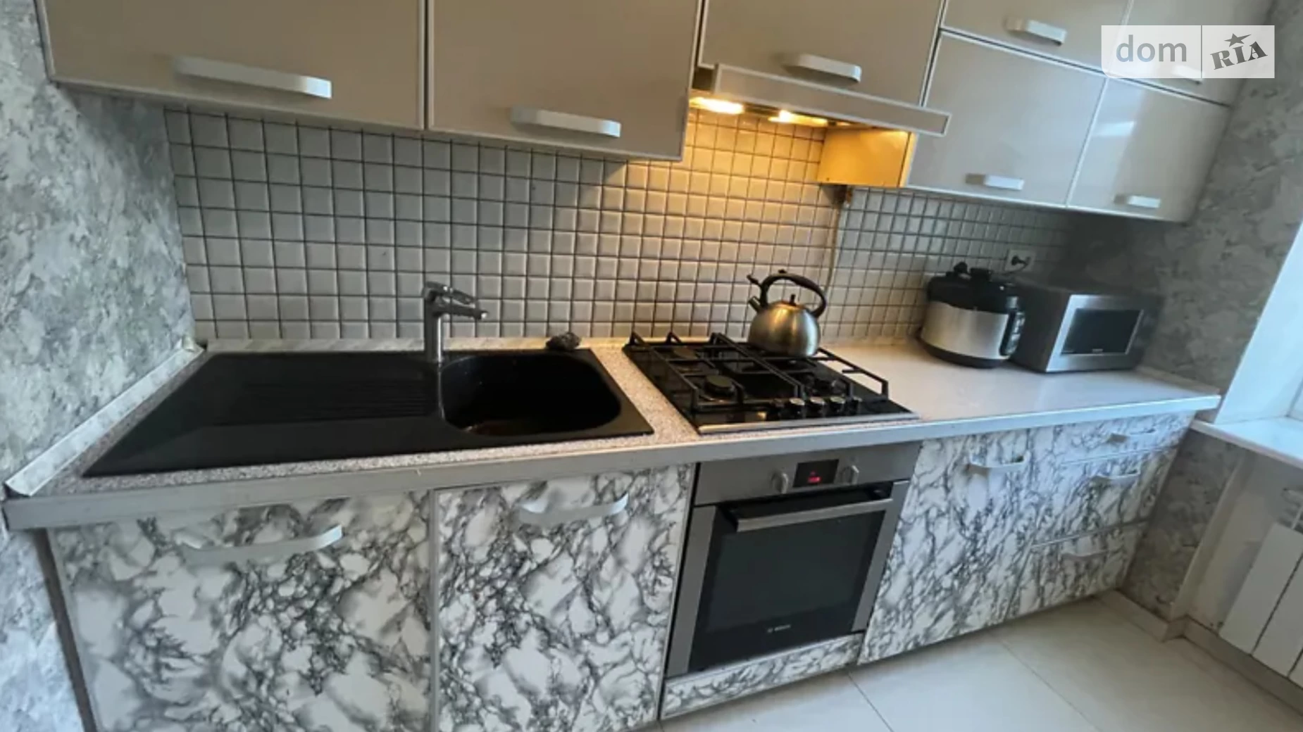 Продается 2-комнатная квартира 49 кв. м в Ровно, ул. Савура Клима, 14А - фото 3