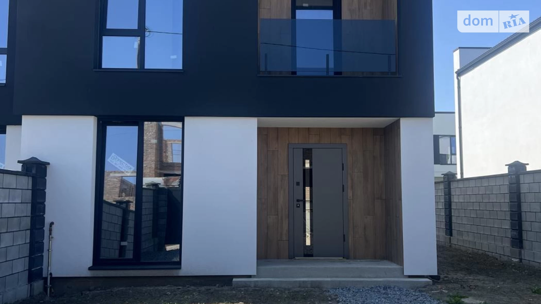 Продается дом на 2 этажа 115 кв. м с мансардой, цена: 110000 $ - фото 2