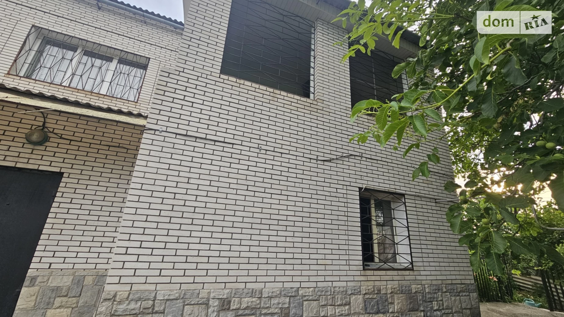 Продается дом на 2 этажа 214 кв. м с камином, цена: 65000 $ - фото 2