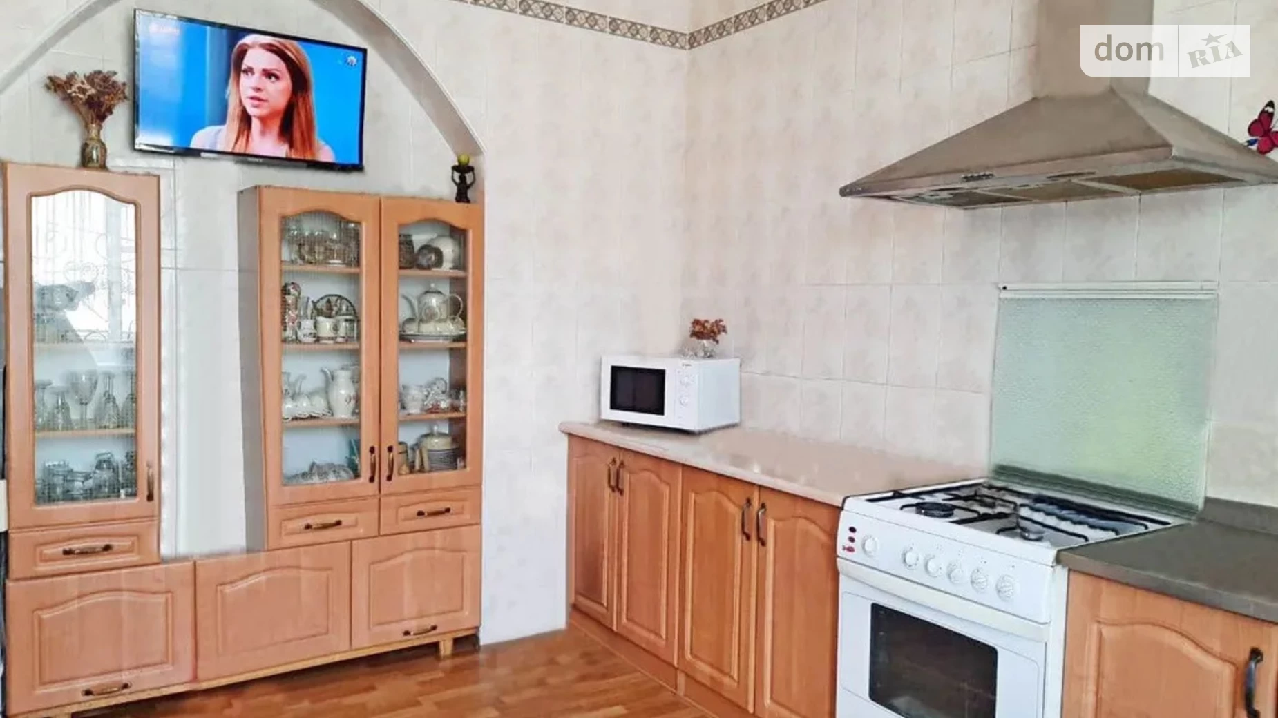 Продается дом на 2 этажа 341 кв. м с садом, цена: 115000 $ - фото 3
