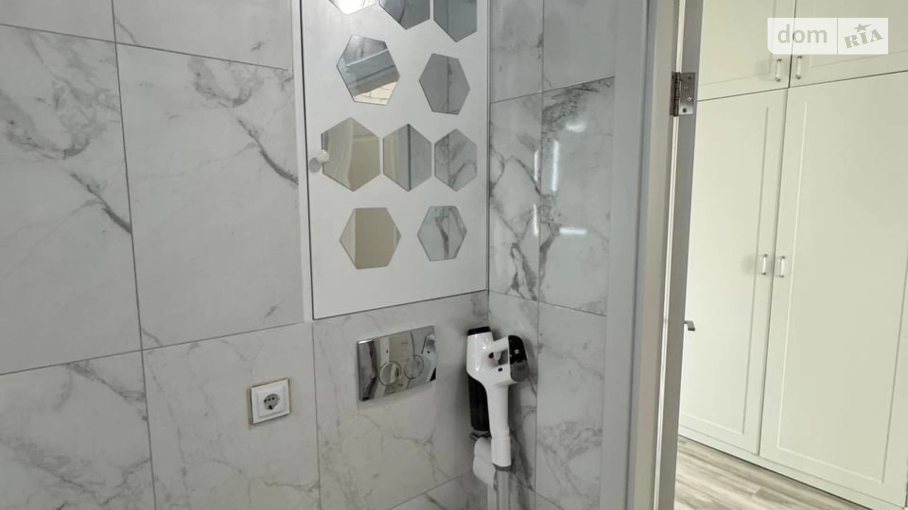 Продается 1-комнатная квартира 36.9 кв. м в, цена: 53000 $ - фото 2