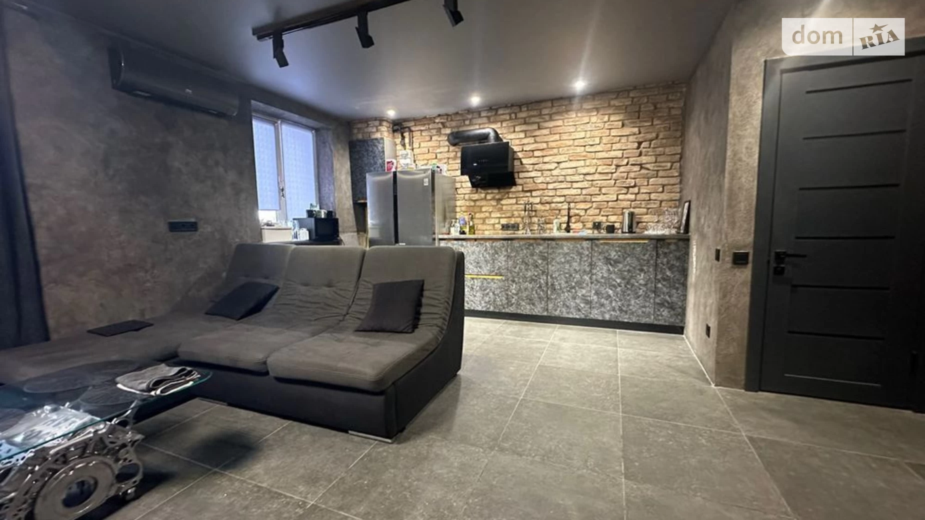 Продается 1-комнатная квартира 93.4 кв. м в, цена: 96000 $ - фото 2