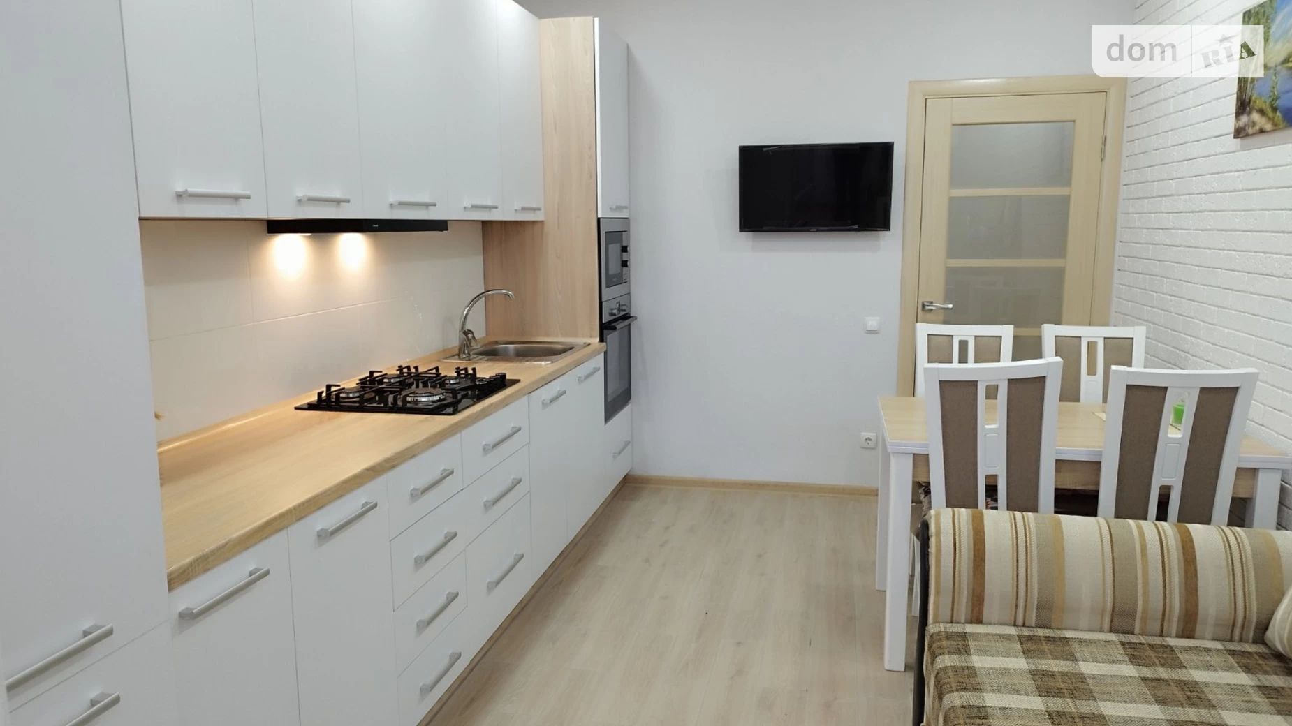 Продается 1-комнатная квартира 48 кв. м в Виннице, ул. Академика Янгеля - фото 2