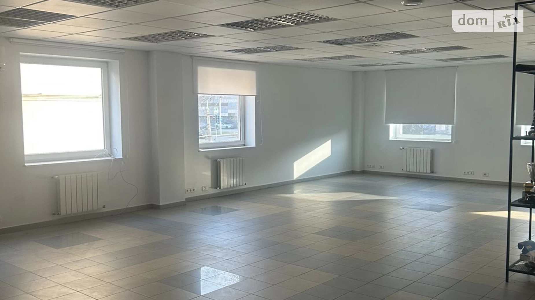 Здається в оренду офіс 239.3 кв. м в бізнес-центрі, цена: 64611 грн - фото 3