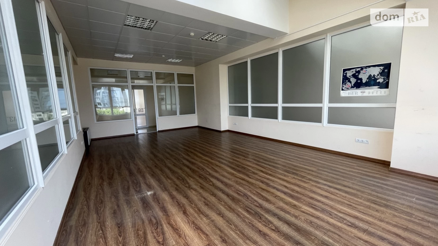 Здається в оренду офіс 214 кв. м в бізнес-центрі, цена: 2140 $ - фото 2