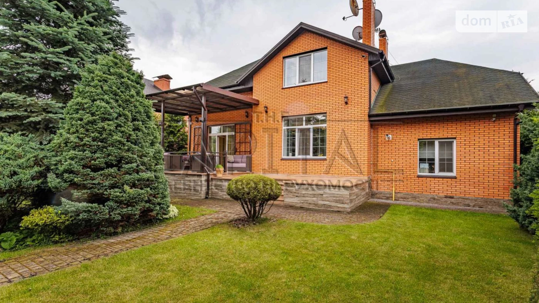 Сдается в аренду дом на 2 этажа 300 кв. м с камином, цена: 4200 $ - фото 2