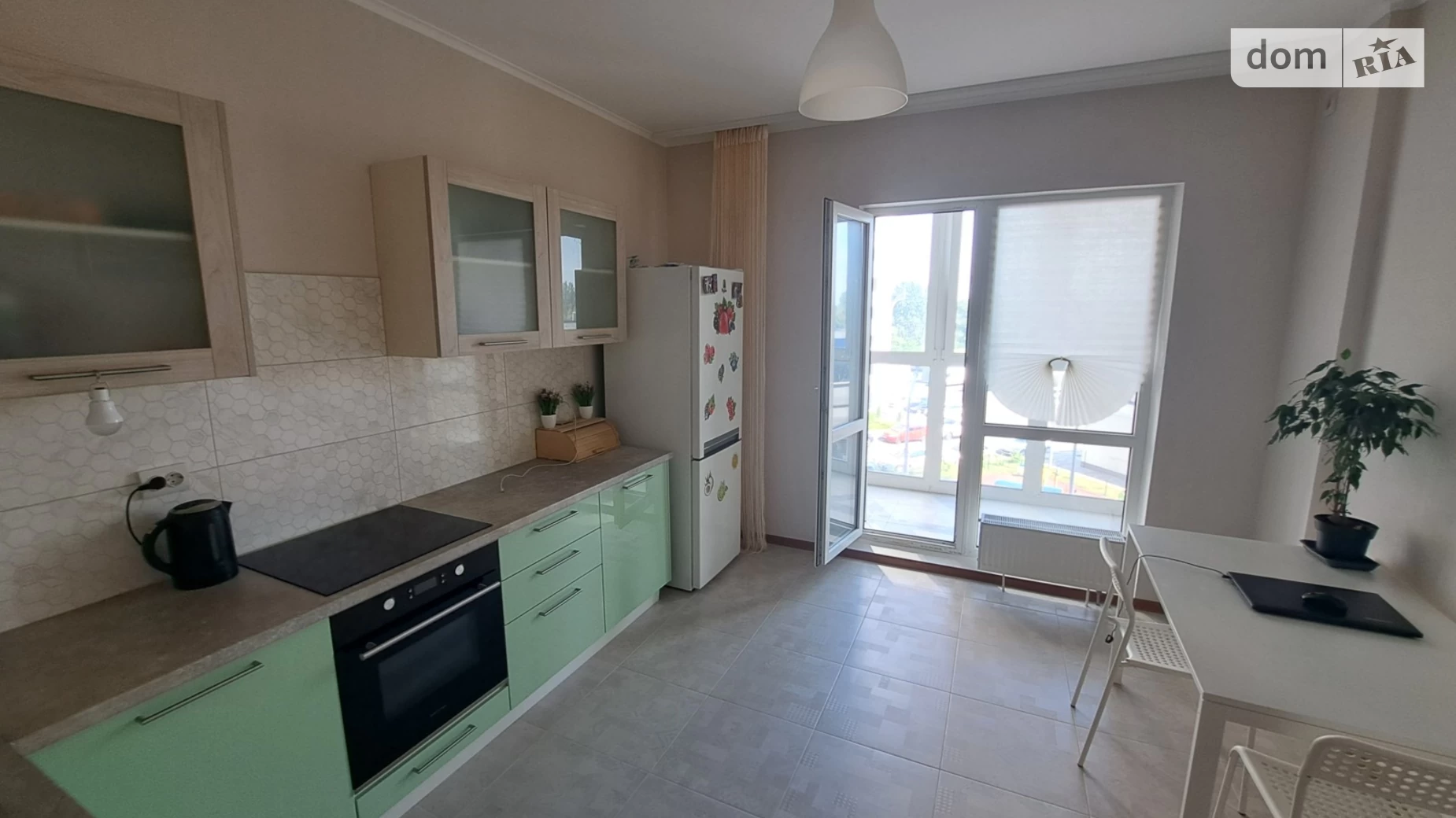 Продается 2-комнатная квартира 72 кв. м в Киеве, ул. Ревуцкого, 54Б - фото 2