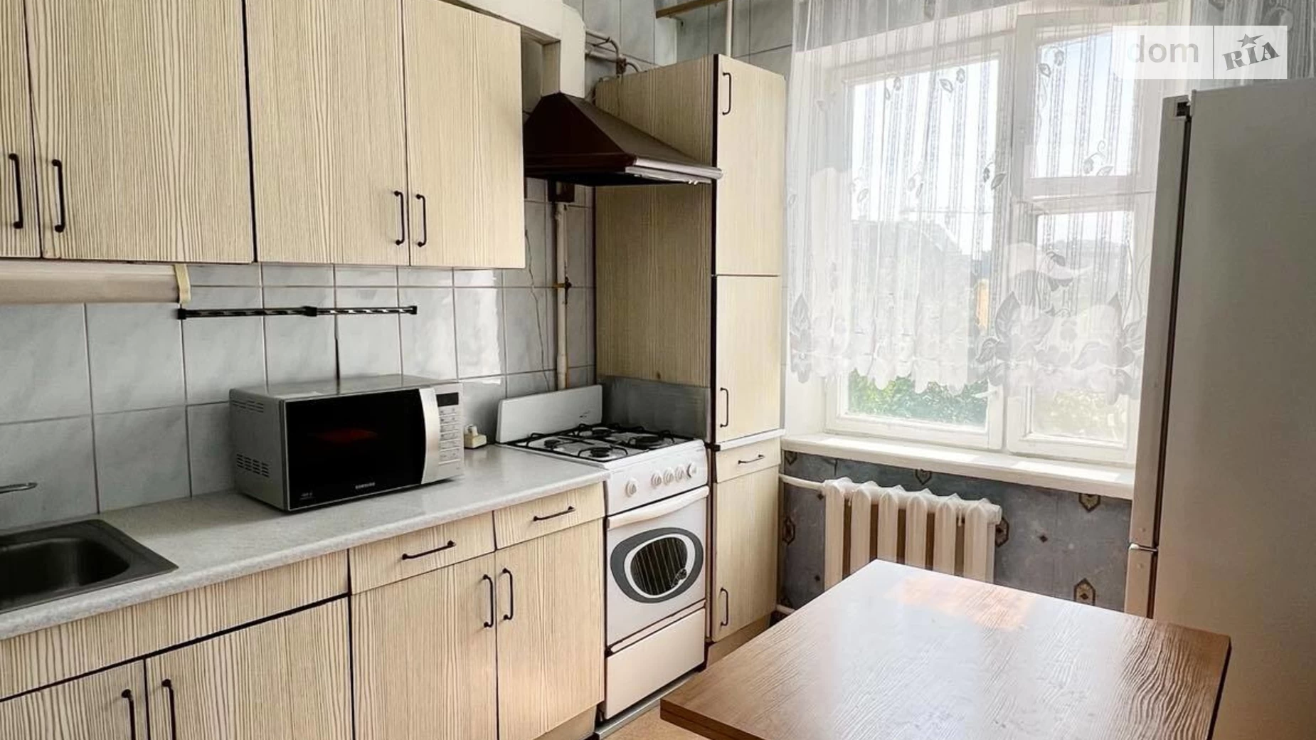 Продается 1-комнатная квартира 30 кв. м в Ровно, ул. Грушевского академика - фото 2