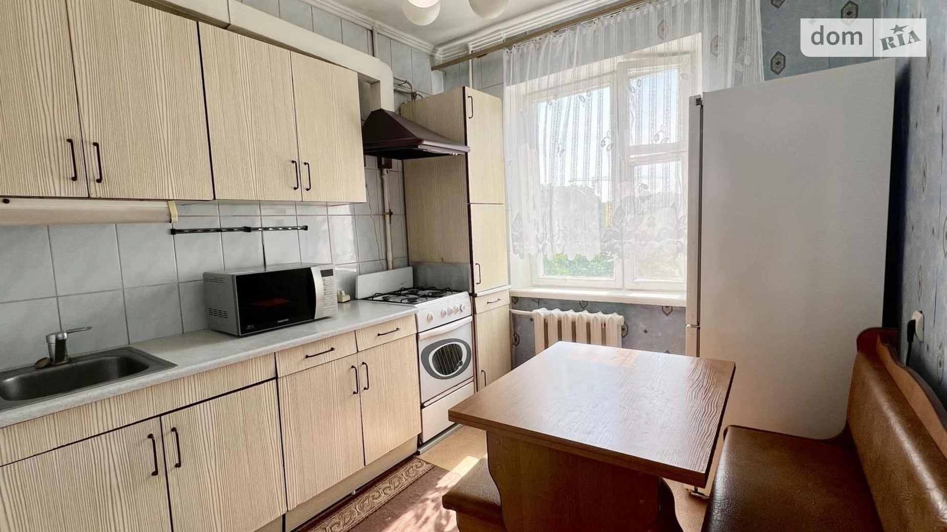 Продается 1-комнатная квартира 30 кв. м в Ровно, ул. Грушевского академика - фото 3