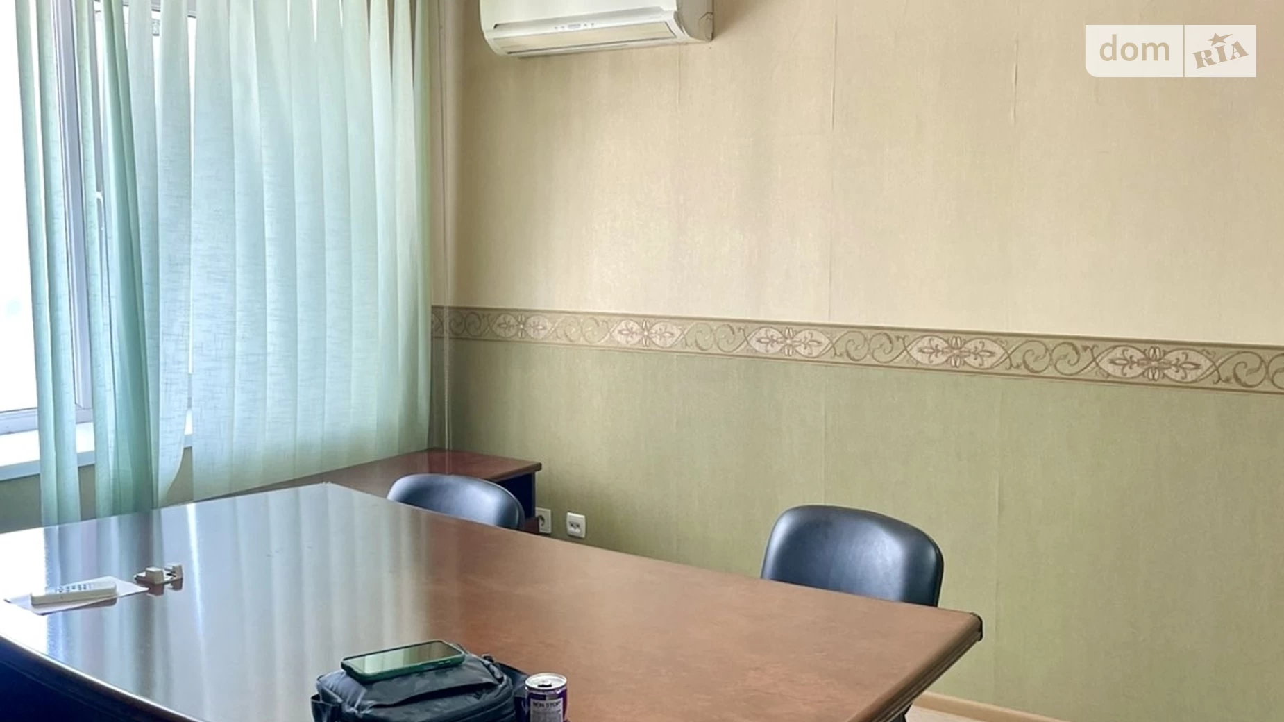 Продается офис 155 кв. м в бизнес-центре, цена: 160000 $ - фото 2
