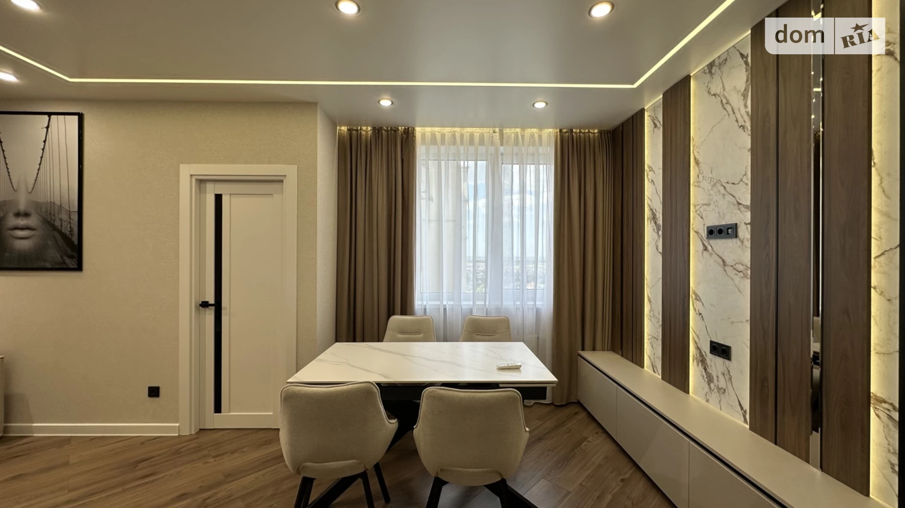 Продается 2-комнатная квартира 68.7 кв. м в Одессе, ул. Жемчужная, 10 - фото 2