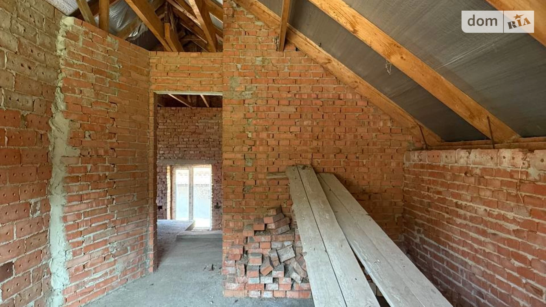 Продается дом на 3 этажа 162 кв. м с верандой, цена: 80000 $ - фото 5