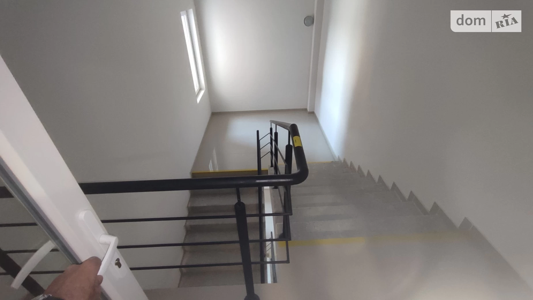 Продается 1-комнатная квартира 37 кв. м в Одессе, ул. Слободская - фото 2