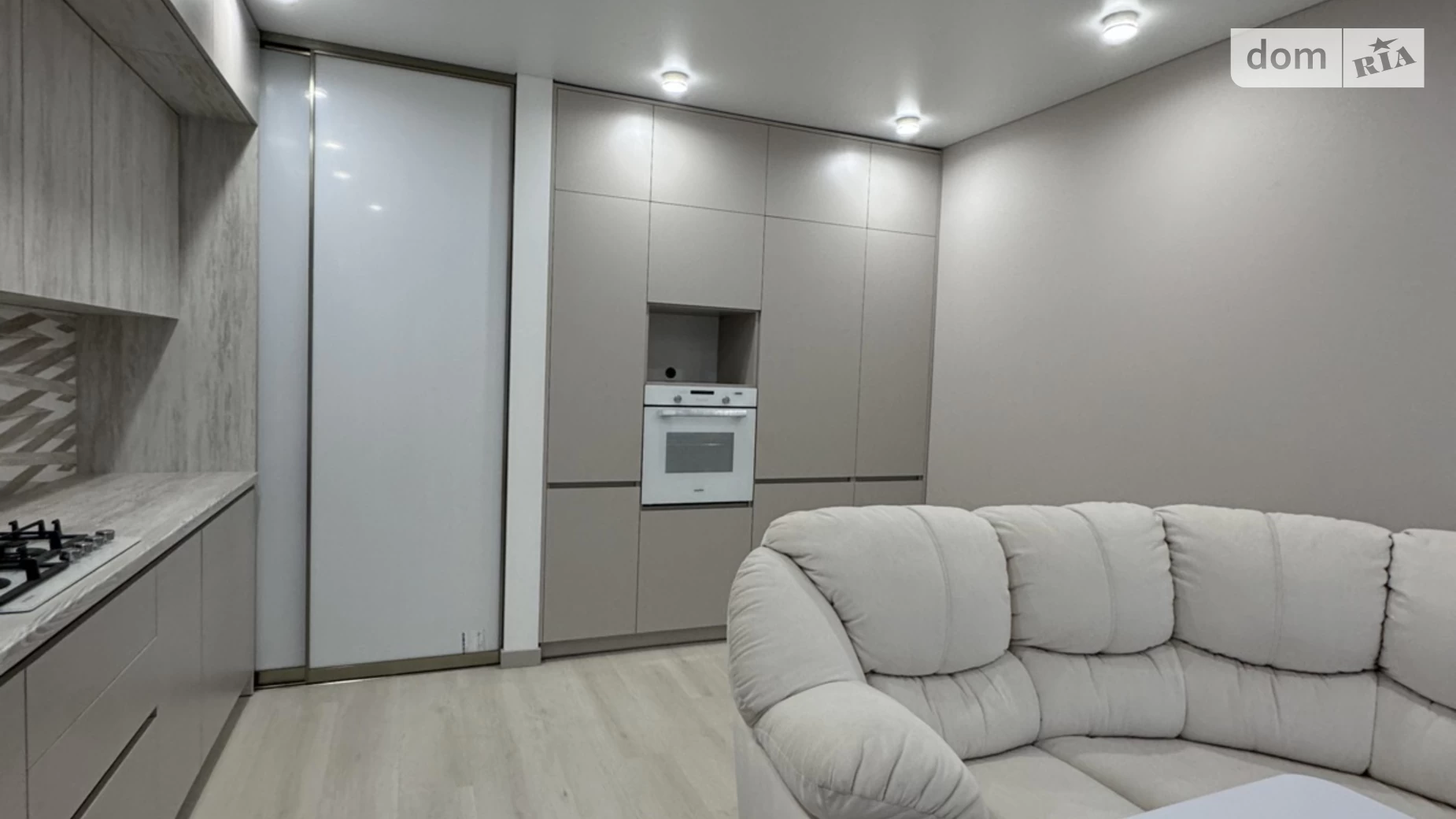 Продается 2-комнатная квартира 64 кв. м в Ровно, ул. Богоявленская, 26 - фото 4