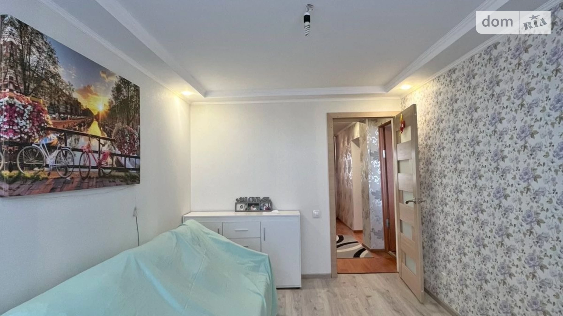 Продается 3-комнатная квартира 70 кв. м в Мукачеве, пл. Паланок - фото 2