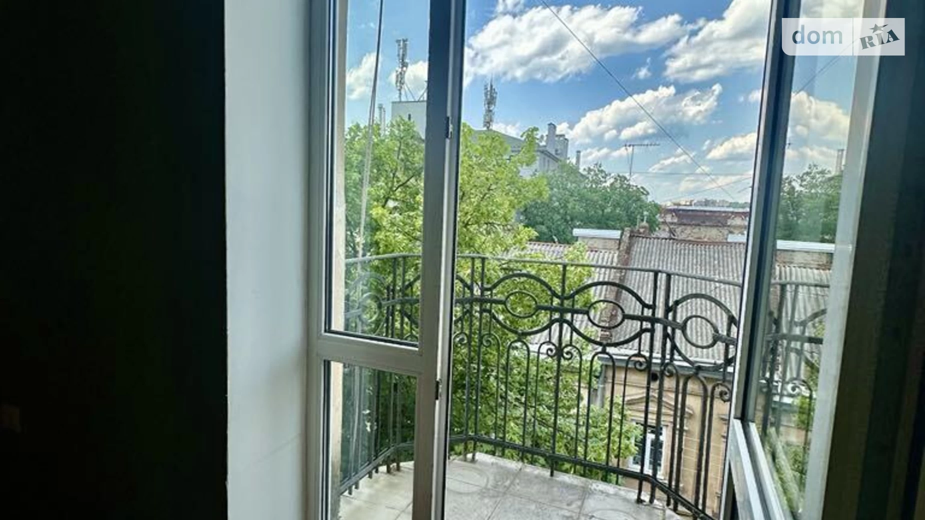 Продается 2-комнатная квартира 72.1 кв. м в Львове, ул. Шептицких, 17 - фото 2