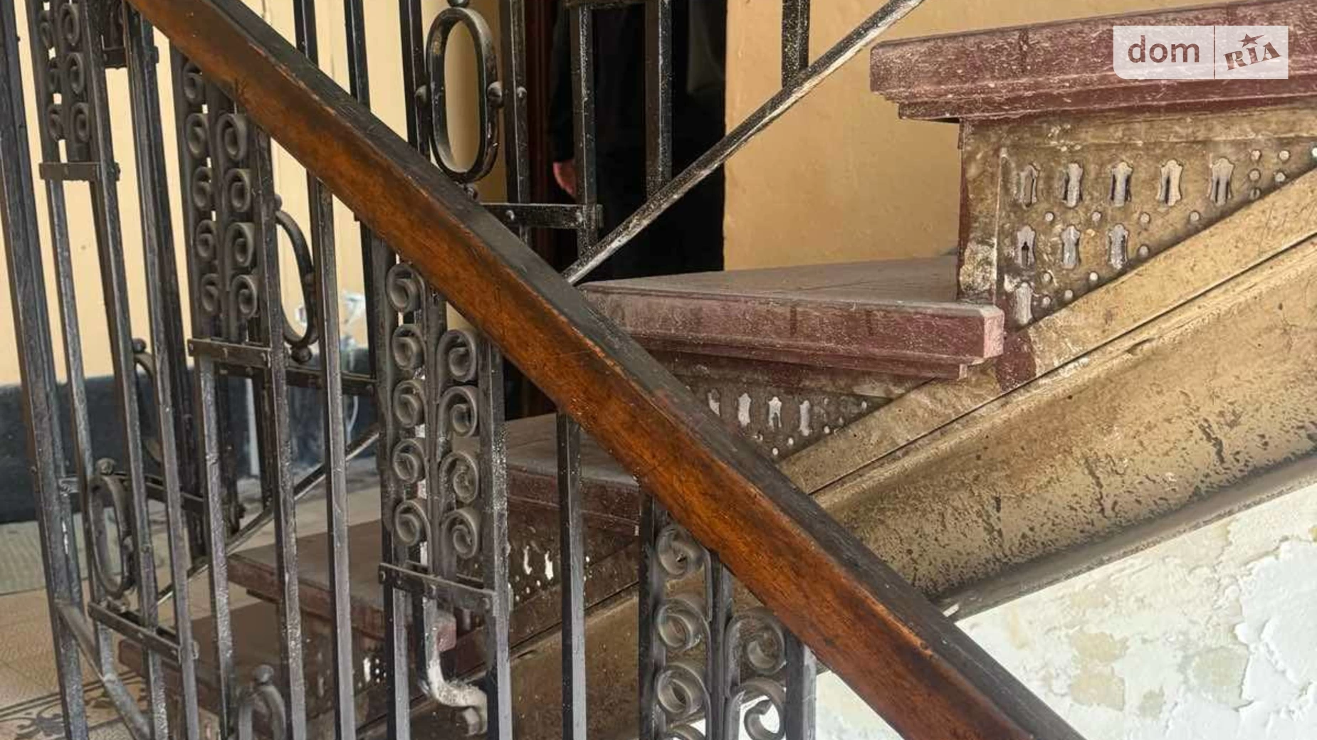 Продается 2-комнатная квартира 72.1 кв. м в Львове, ул. Шептицких, 17 - фото 4