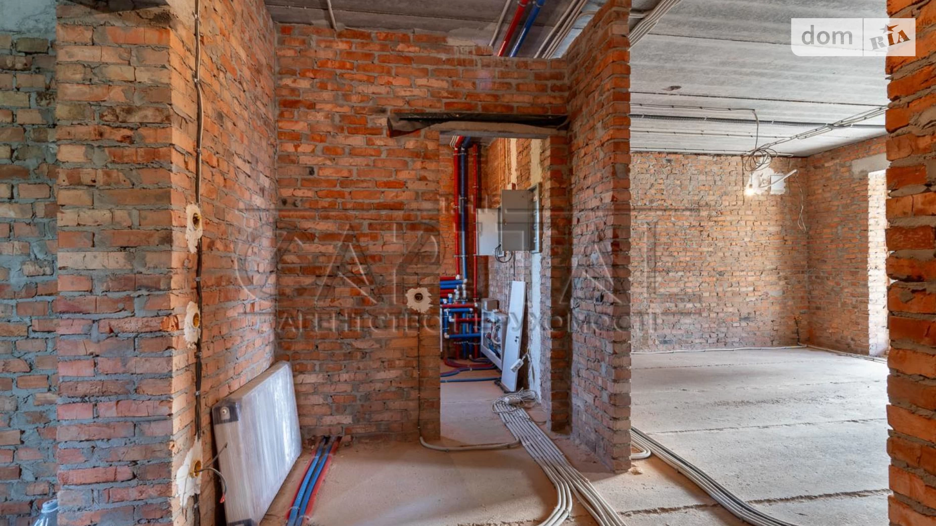 Продается дом на 2 этажа 136 кв. м с камином, цена: 170000 $ - фото 4